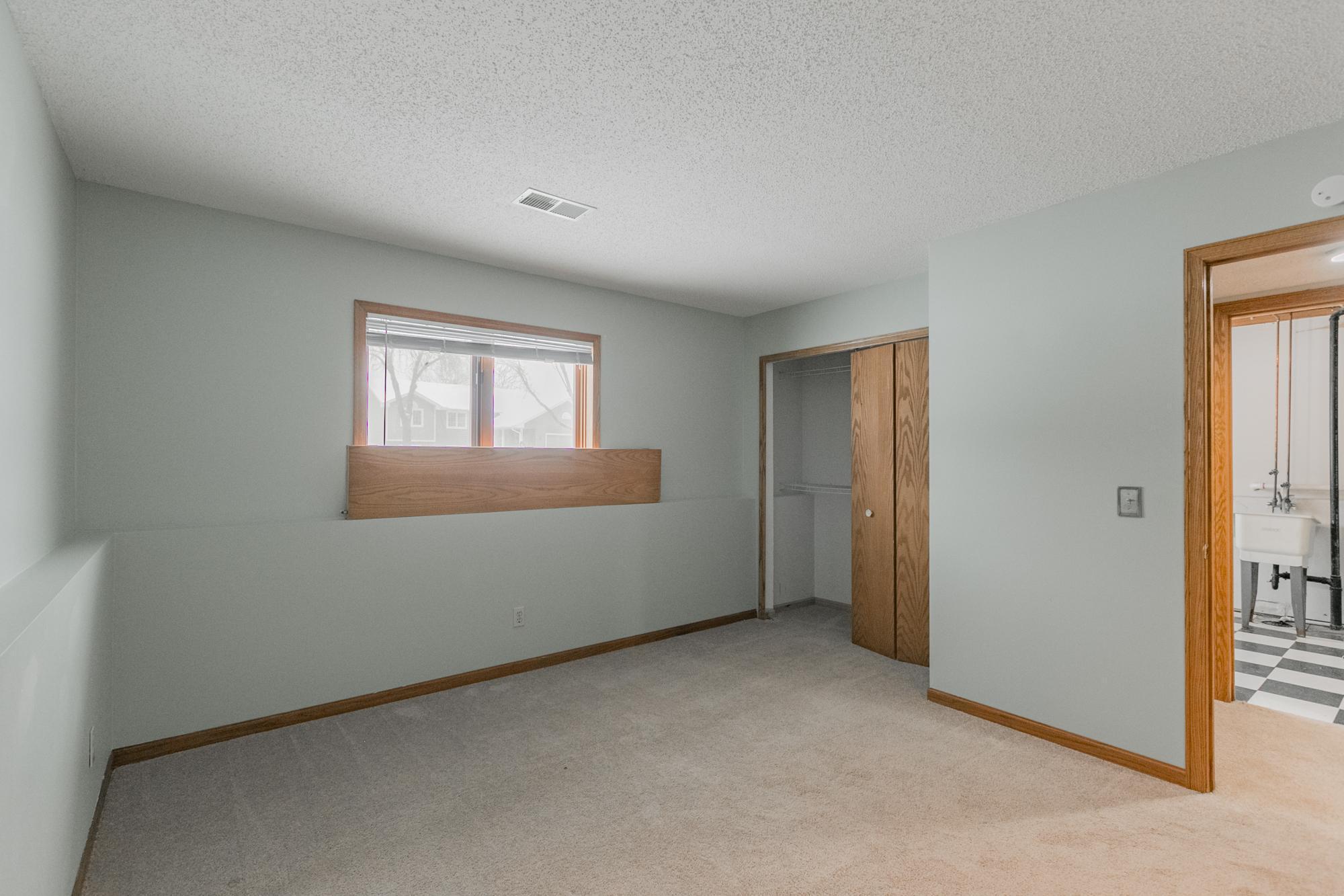 4505 Hay Lake Road South Eagan, MN 55123 - Photo 27 of 35