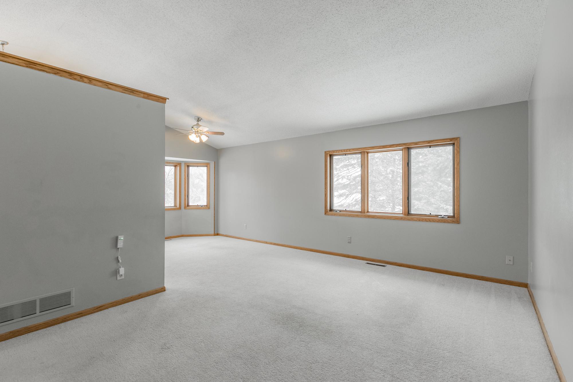 4505 Hay Lake Road South Eagan, MN 55123 - Photo 6 of 35