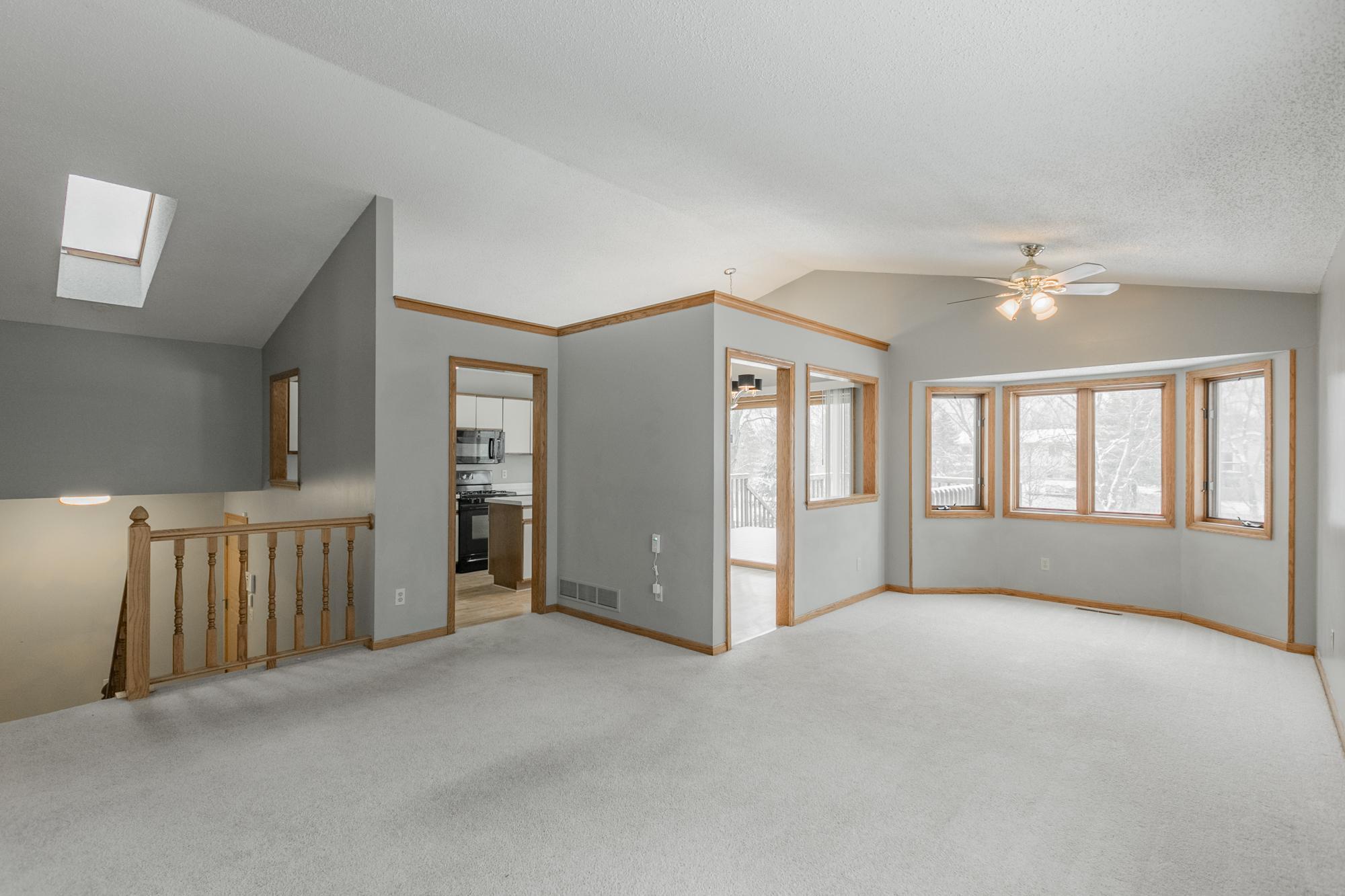 4505 Hay Lake Road South Eagan, MN 55123 - Photo 7 of 35