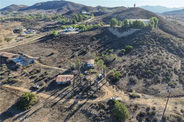 $1,800,000 | 17751 Lake Mathews Drive, Perris, CA 92570