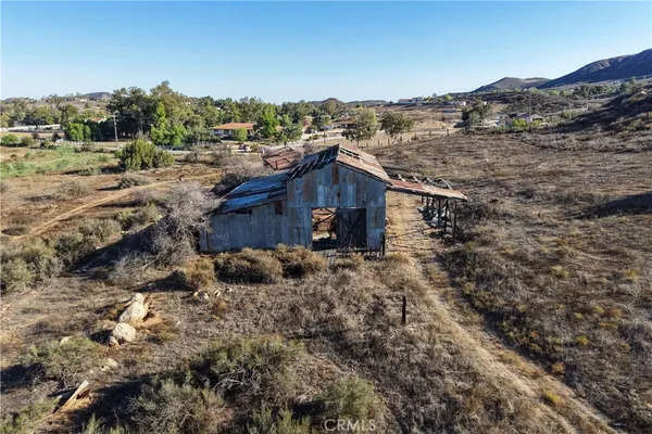 $1,800,000 | 17751 Lake Mathews Drive, Perris, CA 92570