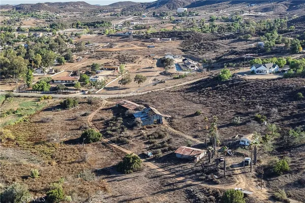 $1,800,000 | 17751 Lake Mathews Drive, Perris, CA 92570