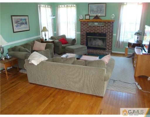 4 Petty Road Cranbury, NJ 08512 - Photo 8 of 15 Gallery Image 8