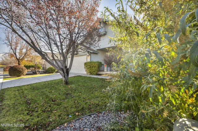$499,999 | 1031 Village Knoll Drive, Sparks, NV 89436