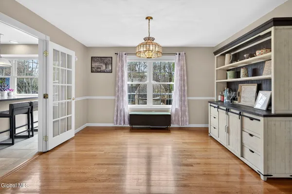 $479,000 | 4 Albert Court, Colonie, NY 12110