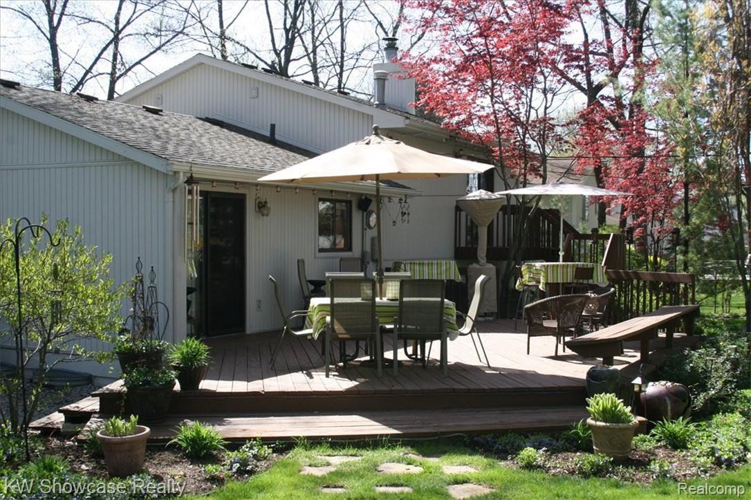 2370 Keith Road West Bloomfield, MI 48324 - Photo 10 of 15 IMG_4590