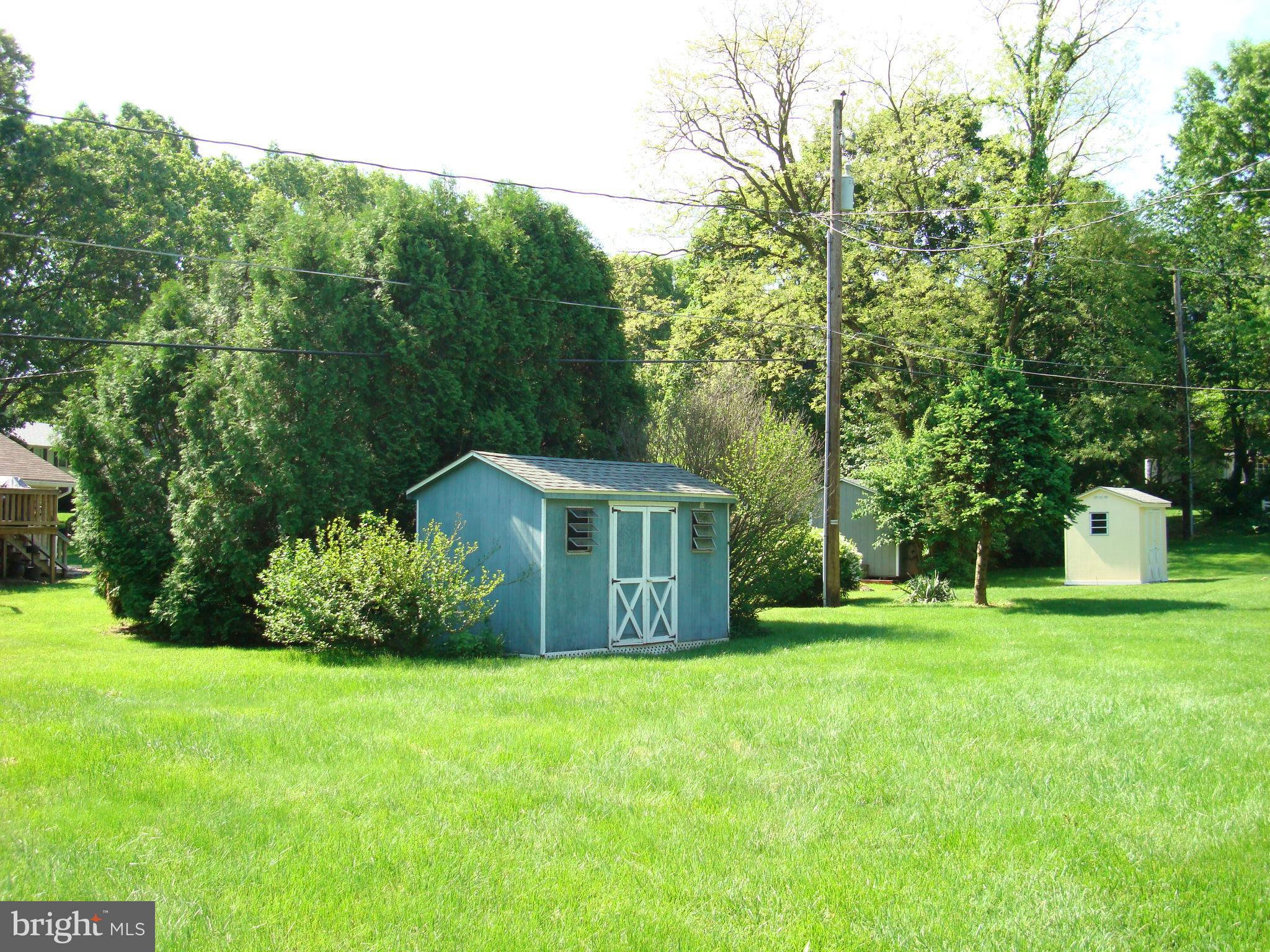 16 Cedarwood Road Reading, PA 19610 - Photo 3 of 13 Gallery Image 3