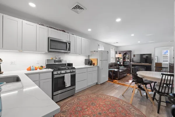 $450,000 | 23 Main Street, Unit 2, Topsfield, MA 01983