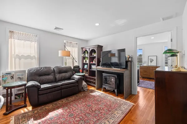 $450,000 | 23 Main Street, Unit 2, Topsfield, MA 01983