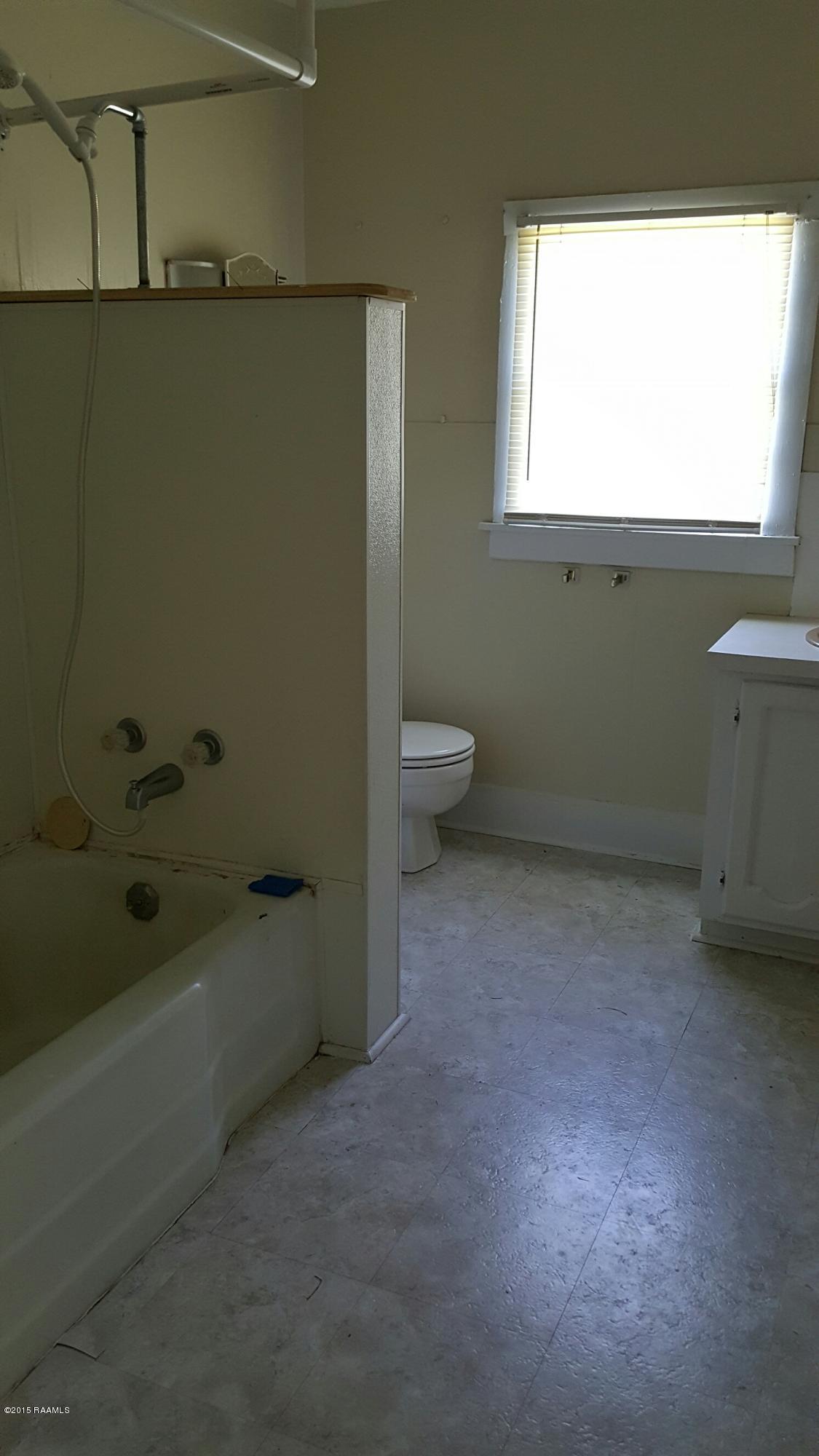121 Venus Road Opelousas, LA 70570 - Photo 14 of 16 20151015_125311_resized