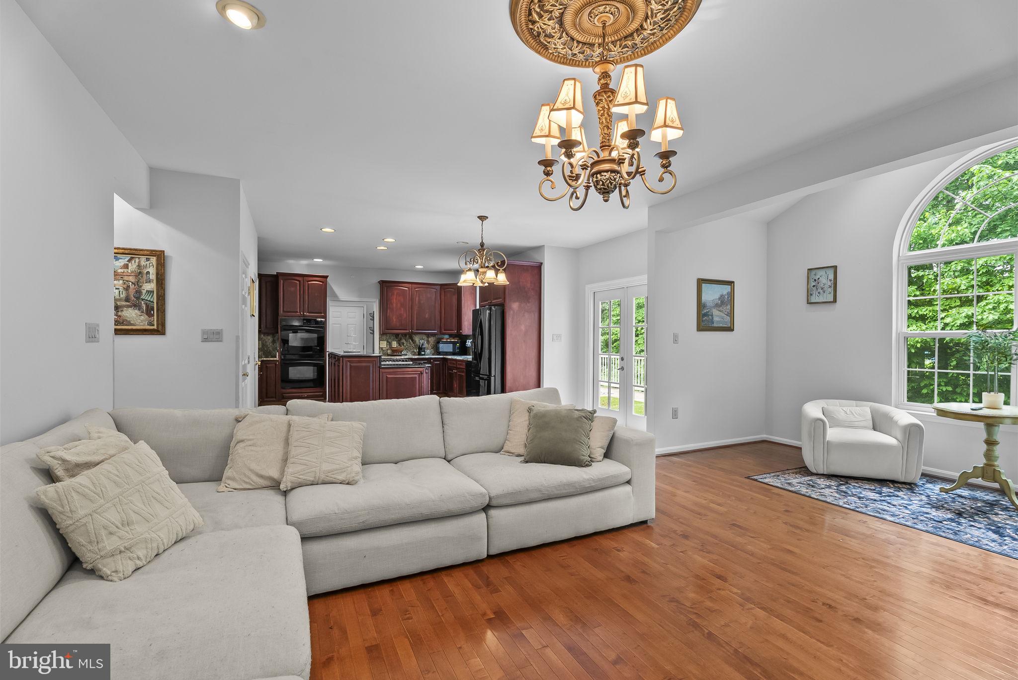 2015 Rosedale Lane Huntingtown, MD 20639 - Photo 20 of 63 living room