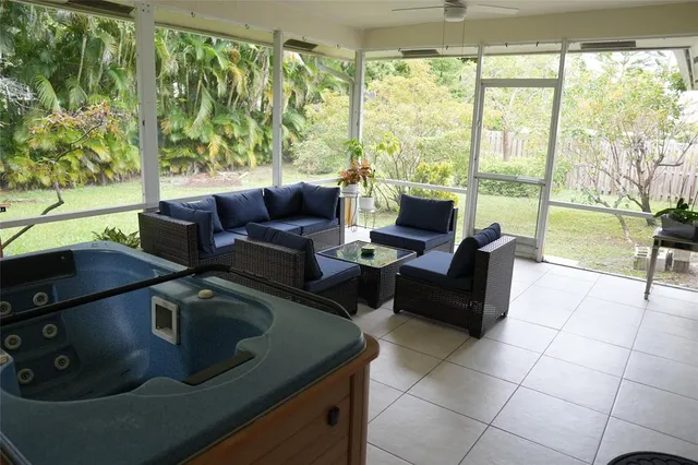 $6,950 | 821 Southwest 13th Court, Pompano Beach, FL 33060