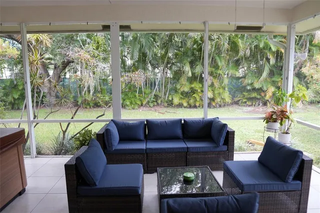 $6,950 | 821 Southwest 13th Court, Pompano Beach, FL 33060