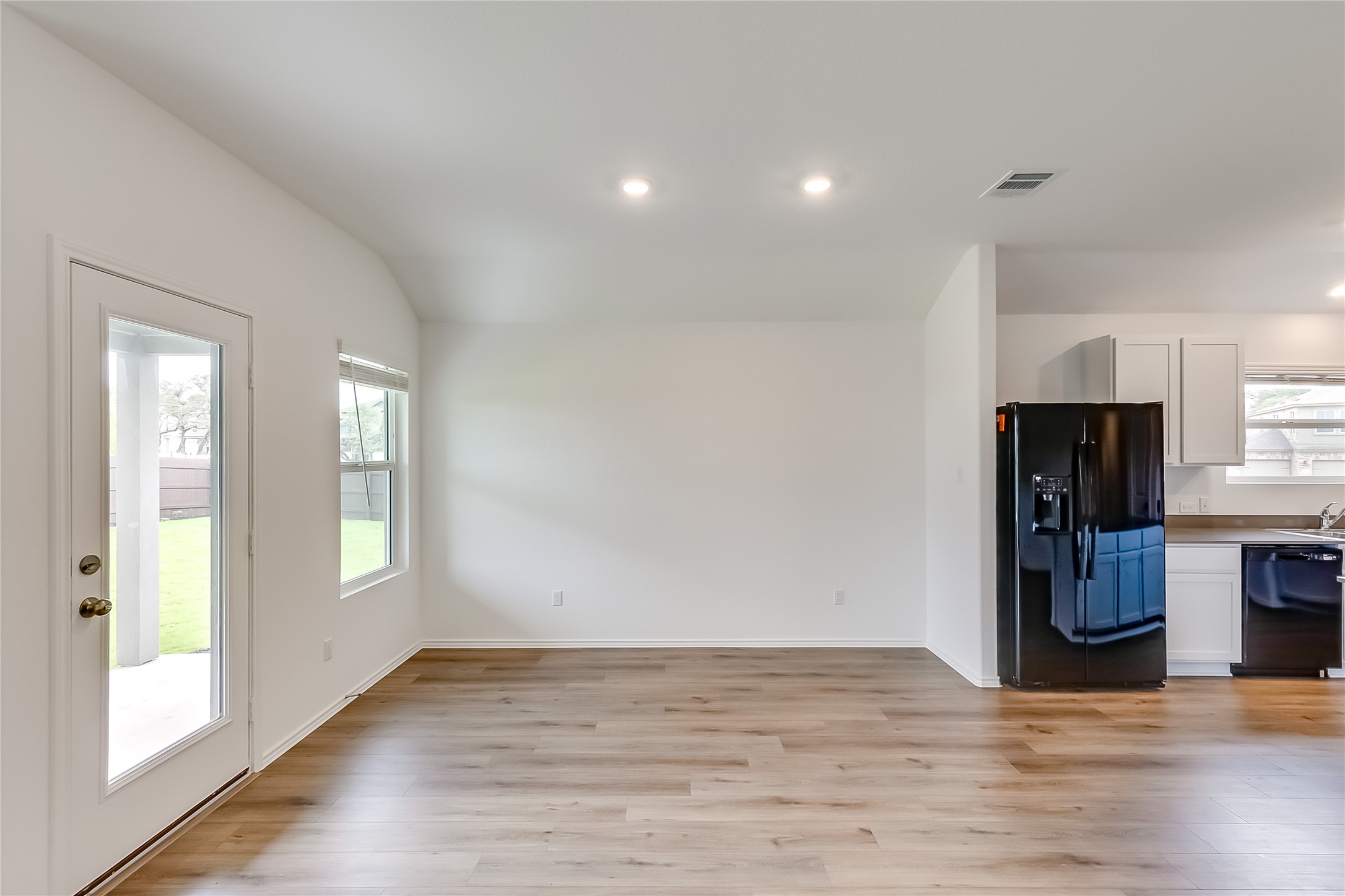 4217 Home Pl Road Georgetown, TX 78628 - Photo 13 of 32