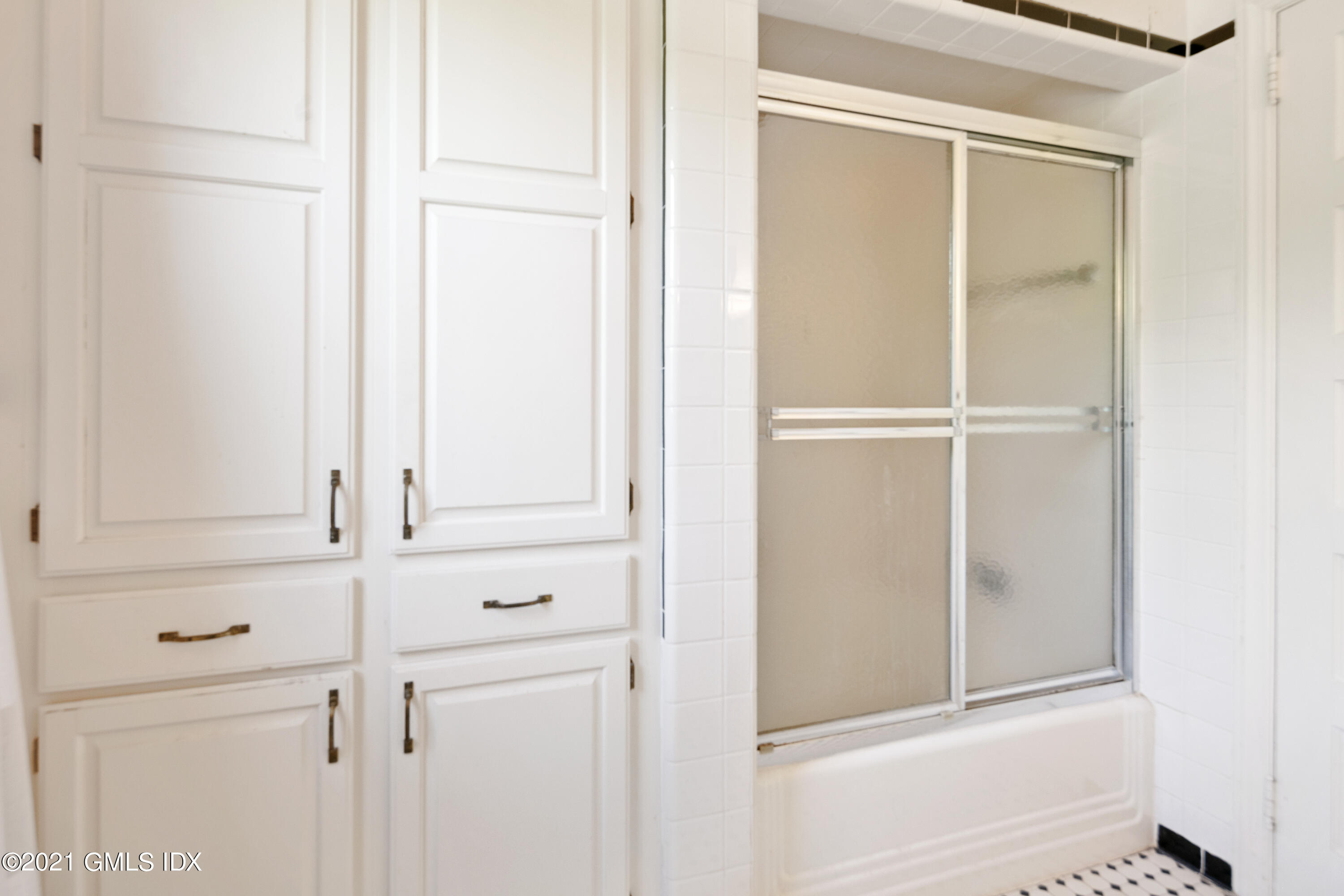 14 Byram Shore Road, Unit 1 Greenwich, CT 06830 - Photo 18 of 30 a view of a closet