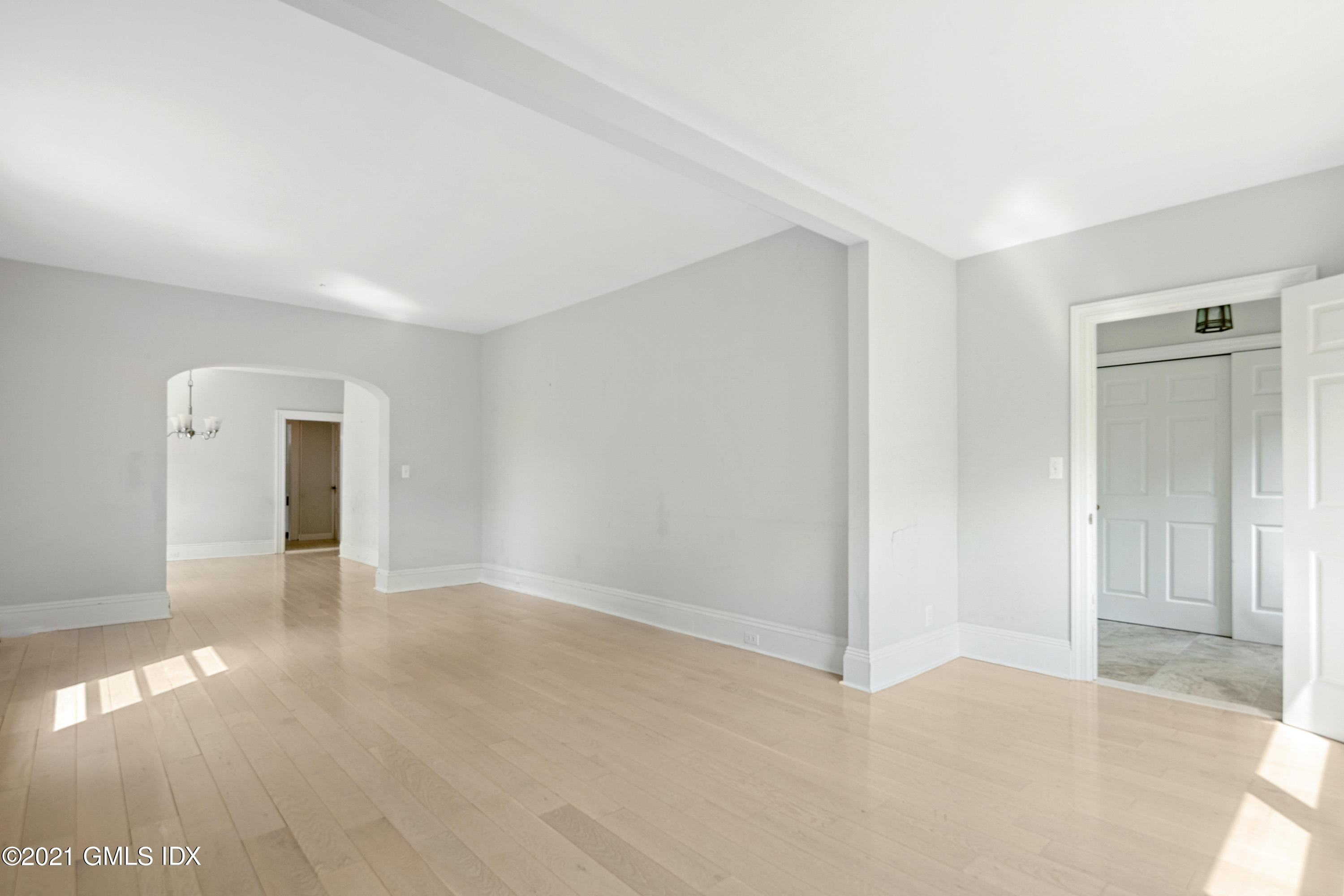 14 Byram Shore Road, Unit 1 Greenwich, CT 06830 - Photo 2 of 30 a view of an empty room and window