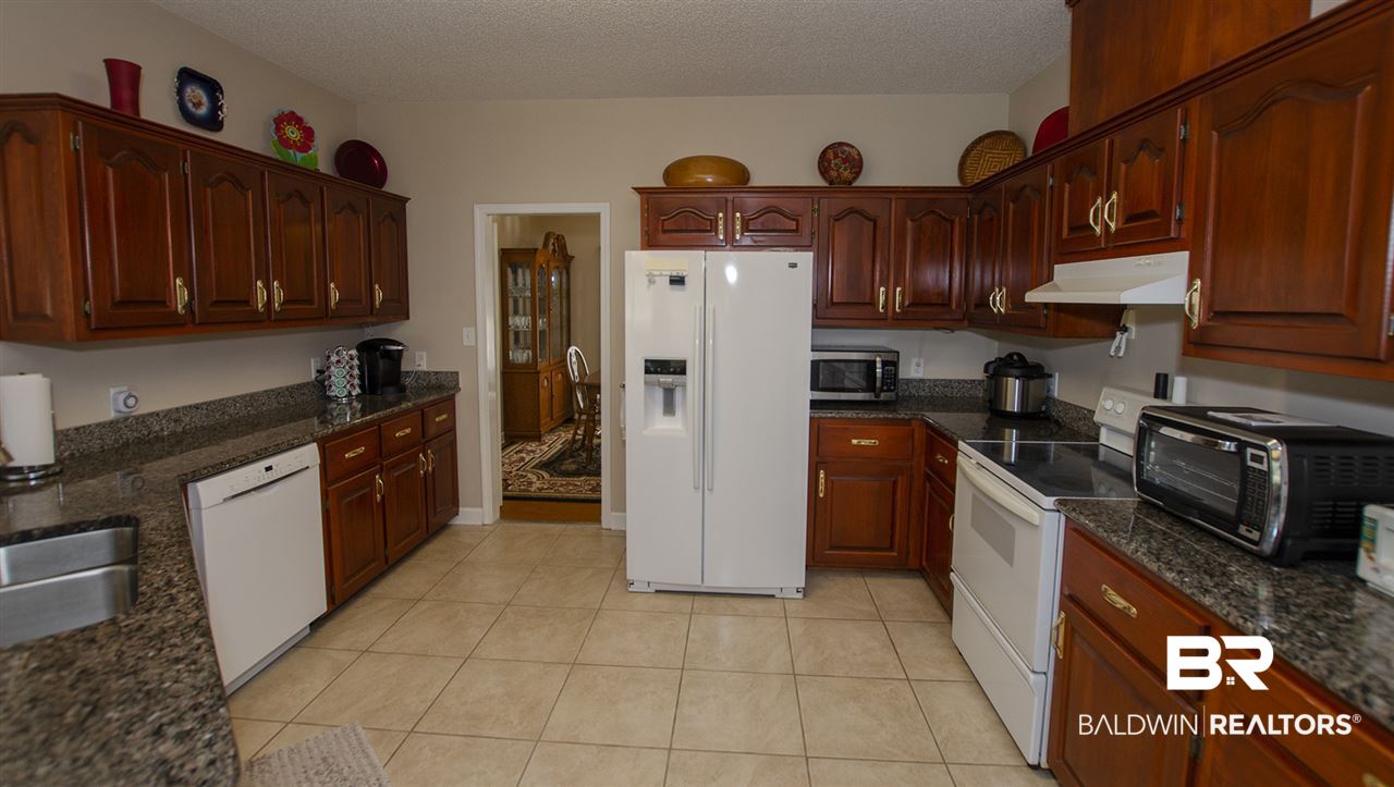 25568 Austin Road Daphne, AL 36526 - Photo 7 of 43 Kitchen