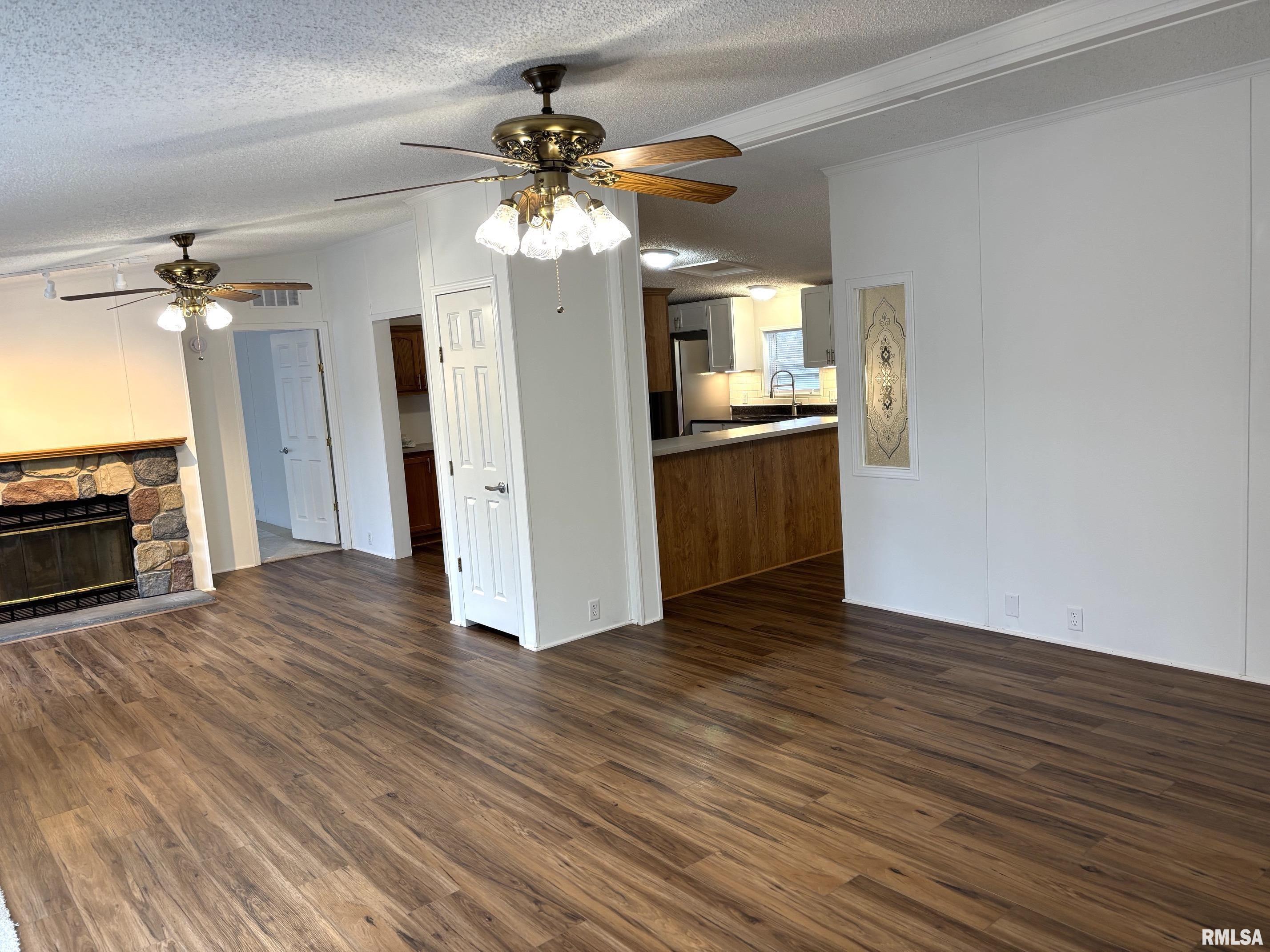2800 Vía Rosso, Unit 73 Springfield, IL 62703 - Photo 10 of 43