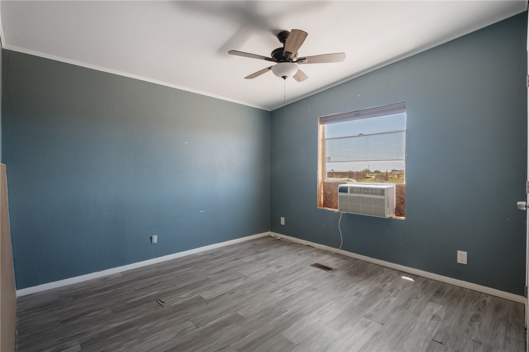 3692 North Egar Road Golden Valley, AZ 86413 - Photo 13 of 27 Bedroom