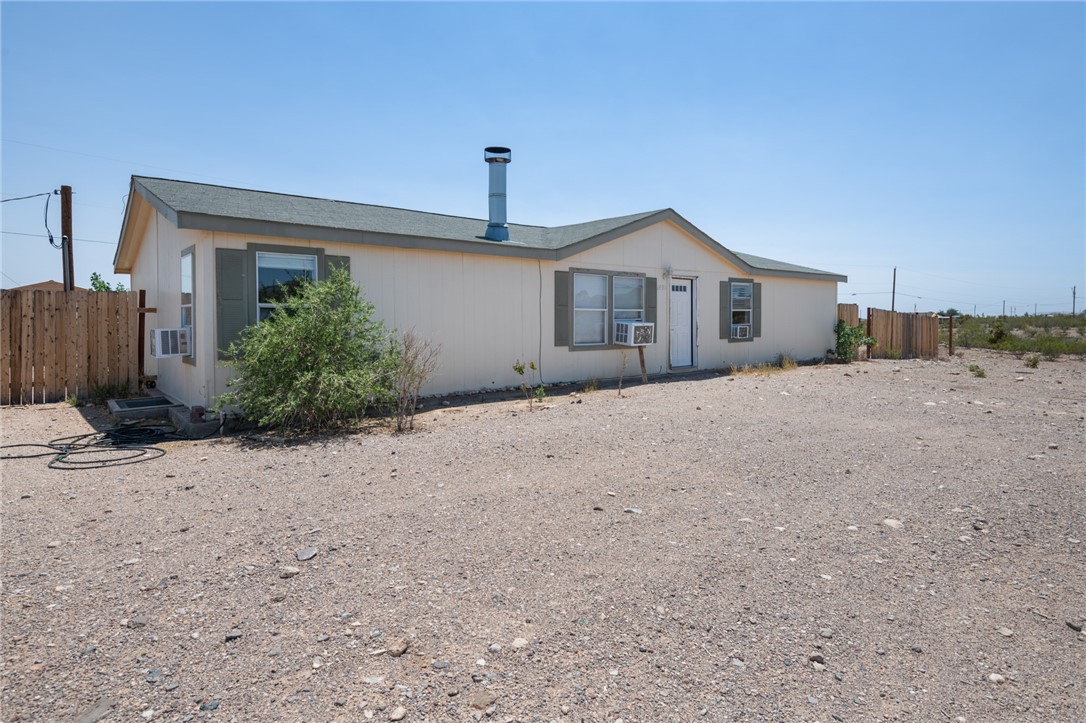 3692 North Egar Road Golden Valley, AZ 86413 - Photo 21 of 27 Front of Structure
