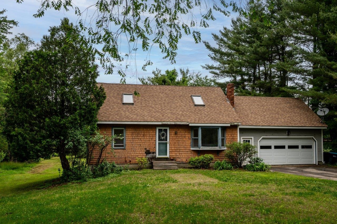 143 Stratham Heights Road Stratham, NH 03885 - Photo 1 of 40