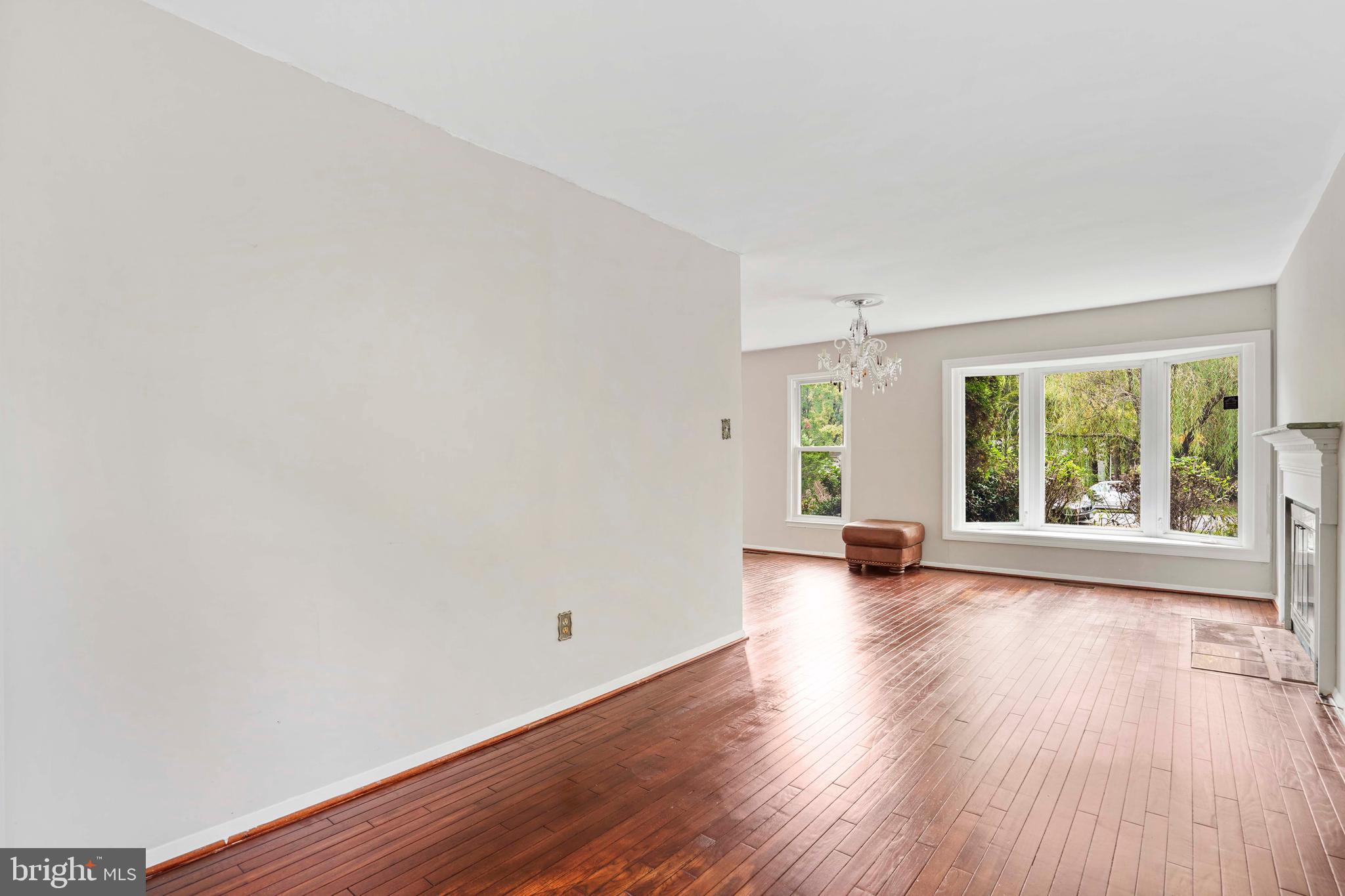 12303 Coleraine Court Reston, VA 20191 - Photo 13 of 48 Gallery Image 13