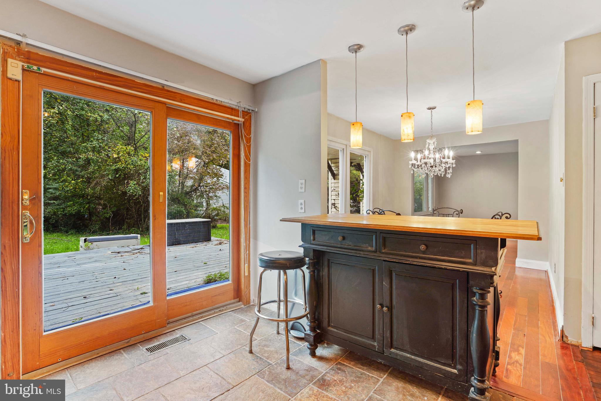 12303 Coleraine Court Reston, VA 20191 - Photo 17 of 48 Gallery Image 17