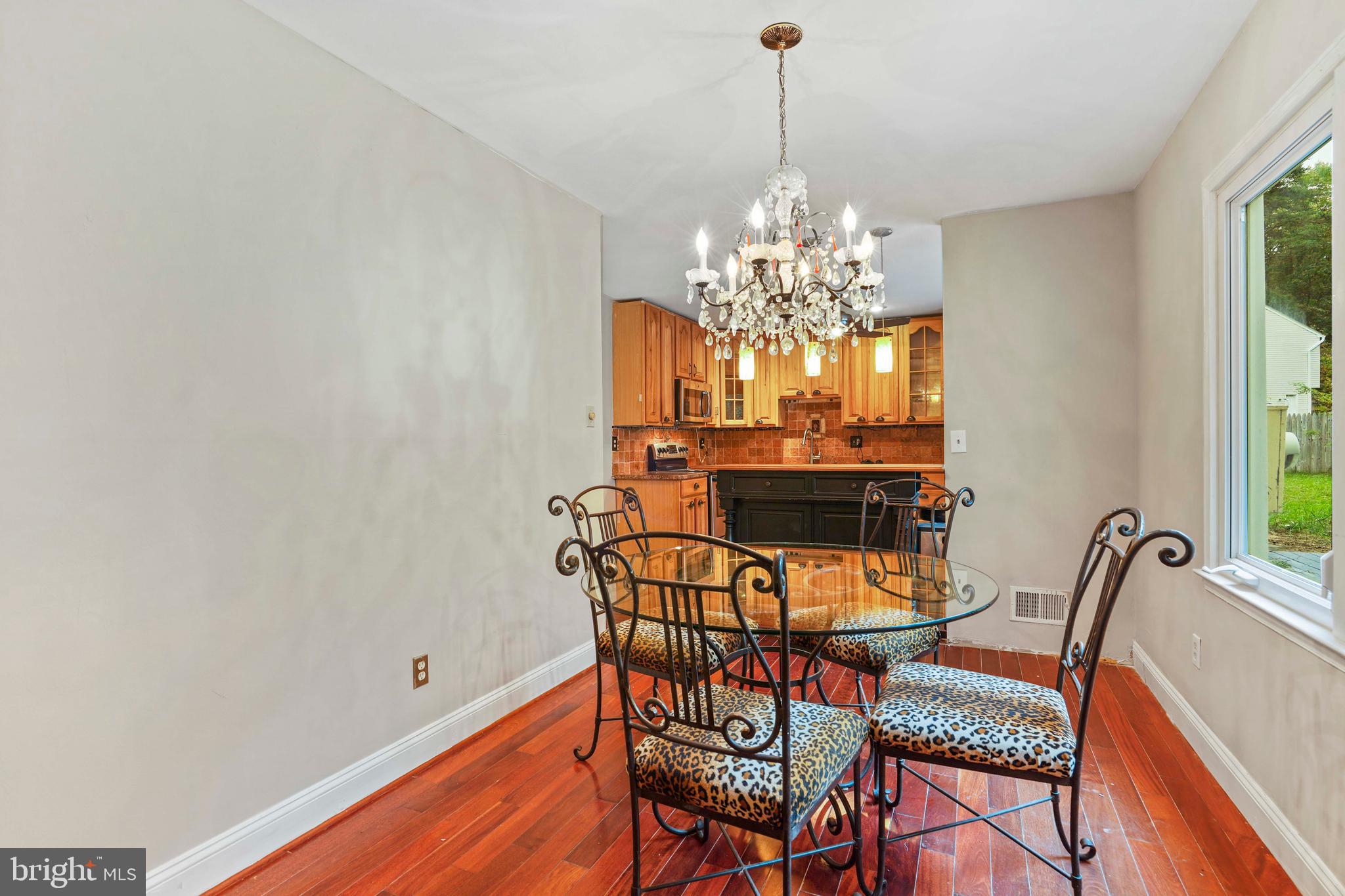 12303 Coleraine Court Reston, VA 20191 - Photo 20 of 48 Gallery Image 20