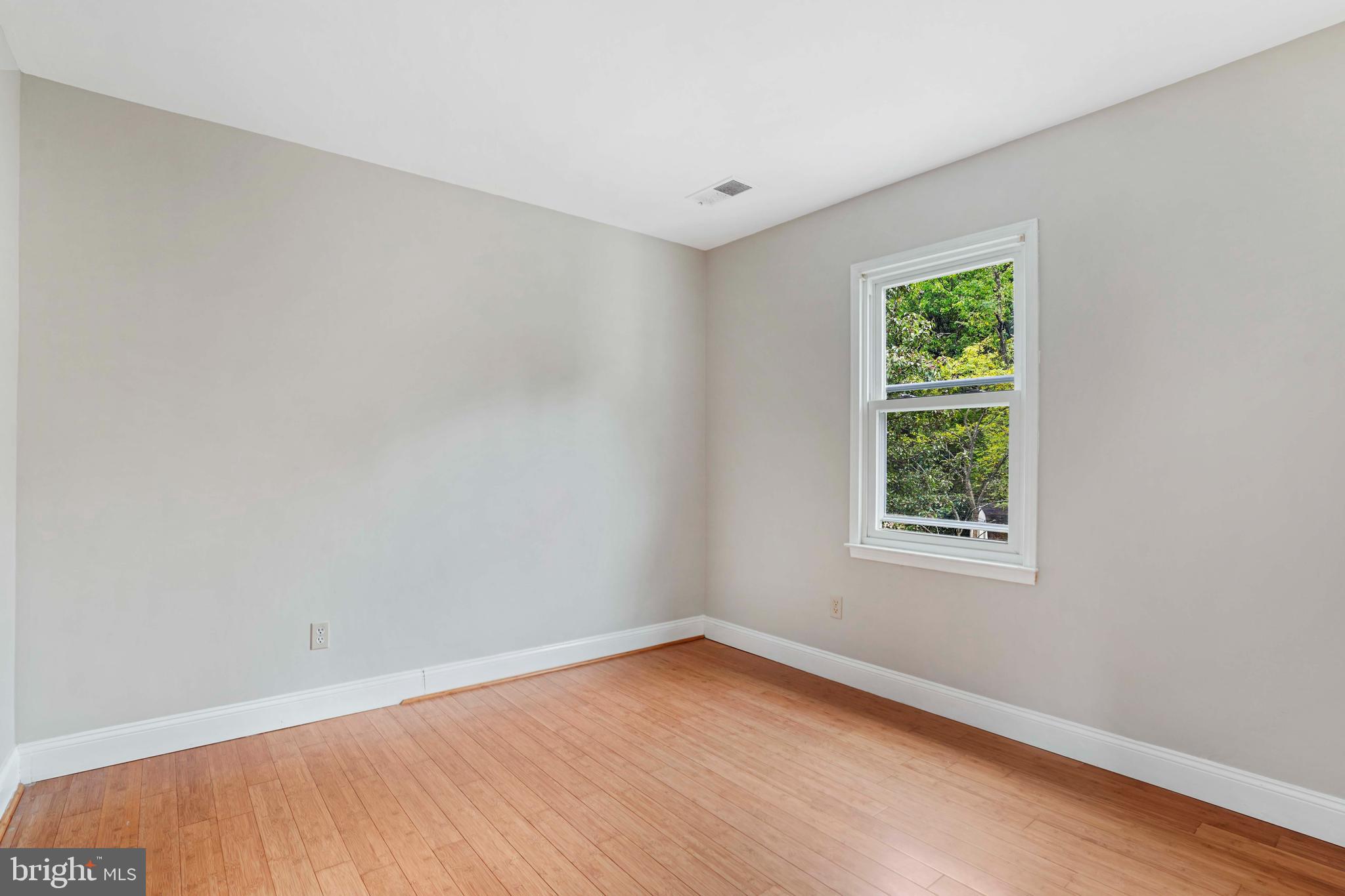 12303 Coleraine Court Reston, VA 20191 - Photo 25 of 48 Gallery Image 25