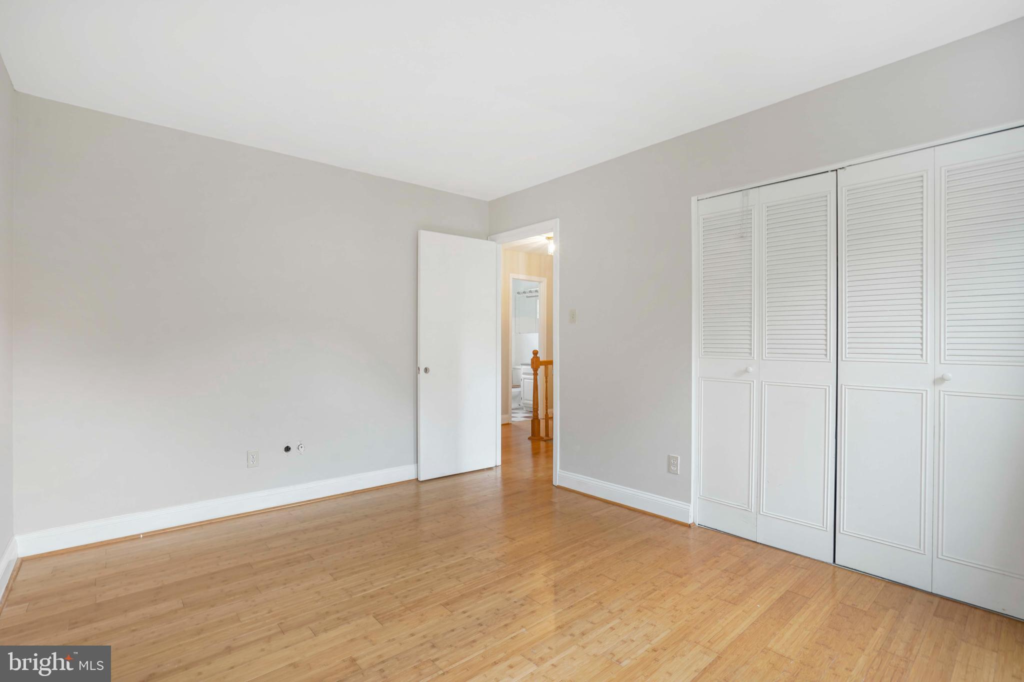 12303 Coleraine Court Reston, VA 20191 - Photo 32 of 48 Gallery Image 32