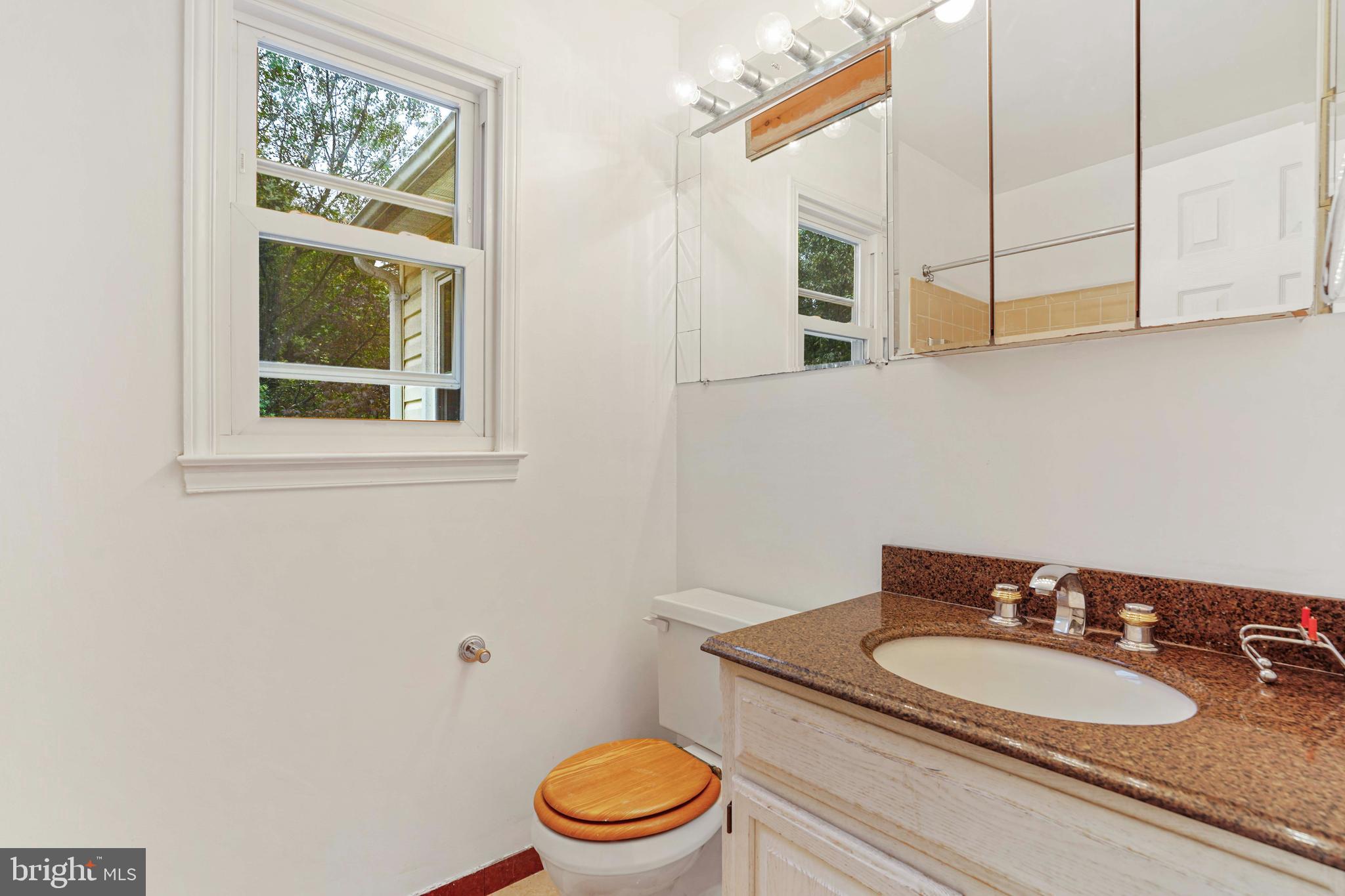 12303 Coleraine Court Reston, VA 20191 - Photo 33 of 48 Gallery Image 33