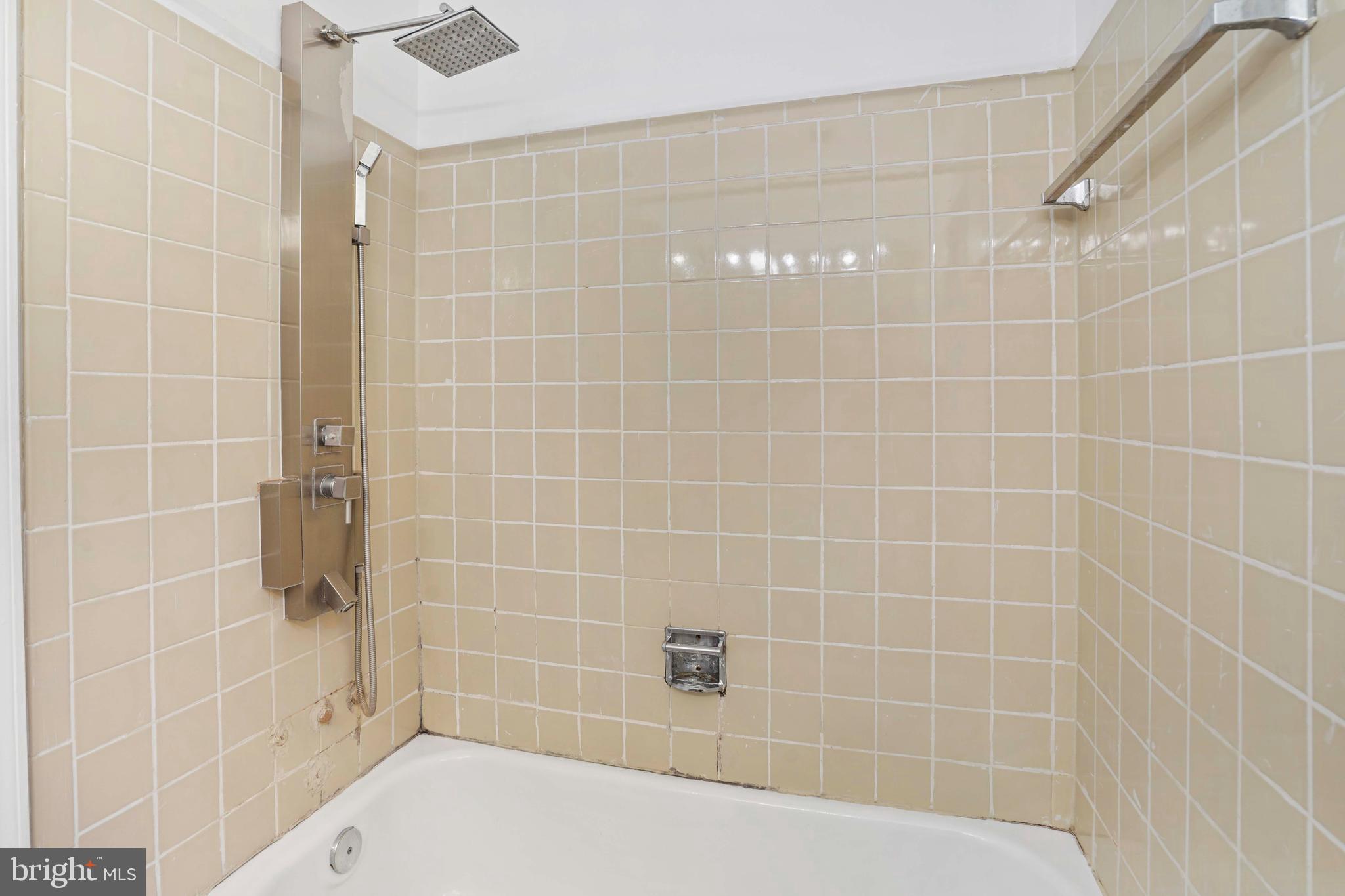 12303 Coleraine Court Reston, VA 20191 - Photo 34 of 48 Gallery Image 34