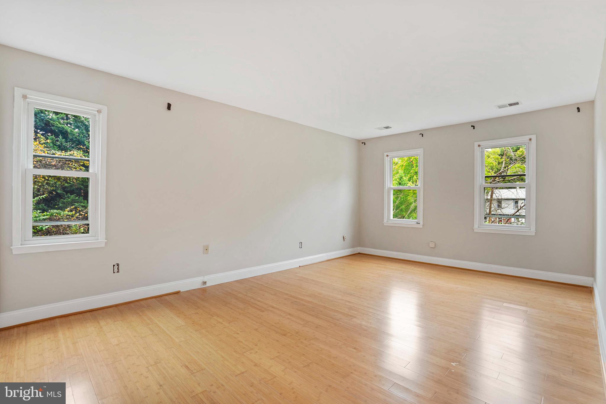 12303 Coleraine Court Reston, VA 20191 - Photo 35 of 48 Gallery Image 35