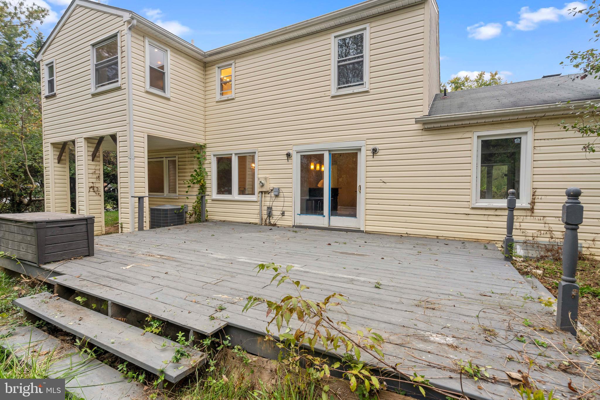 12303 Coleraine Court Reston, VA 20191 - Photo 7 of 48 Gallery Image 7