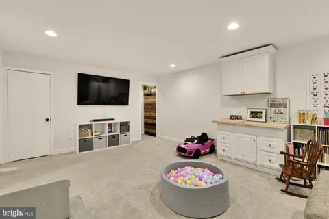 $675,000 | 11170 Forest Edge Drive, Reston, VA 20190