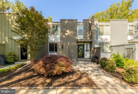 $675,000 | 11170 Forest Edge Drive, Reston, VA 20190