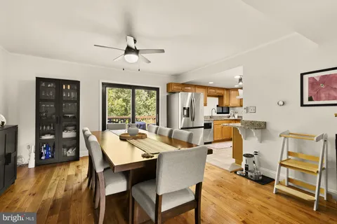 $675,000 | 11170 Forest Edge Drive, Reston, VA 20190