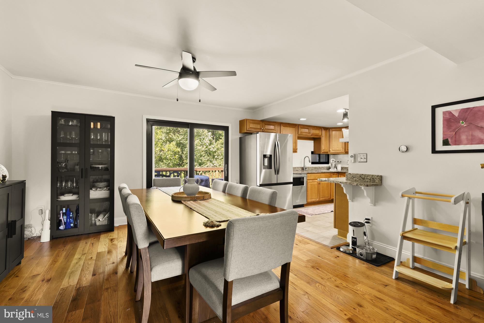 11170 Forest Edge Drive Reston, VA 20190 - Photo 6 of 35 Large dining room off kitchen and living