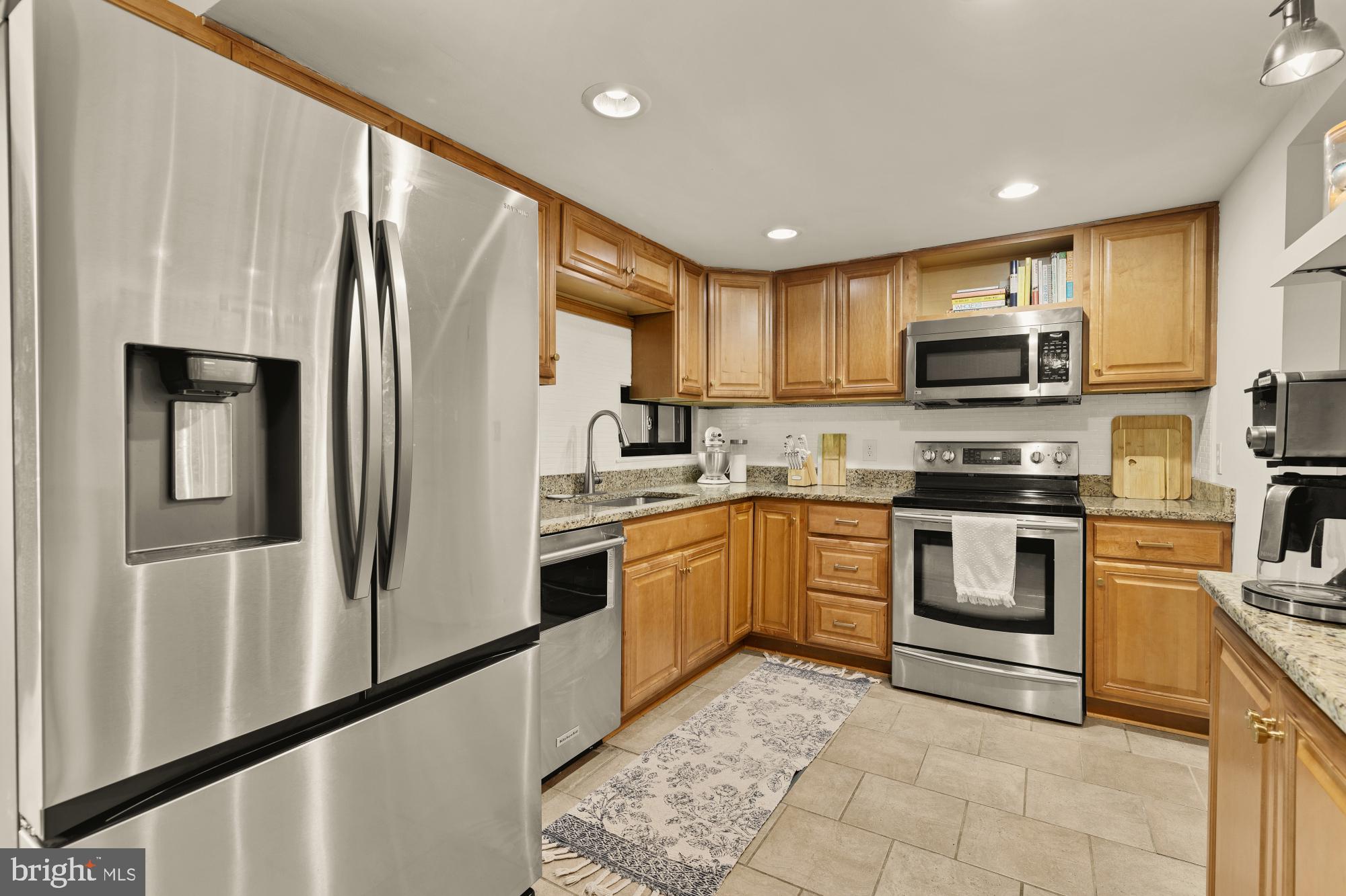 11170 Forest Edge Drive Reston, VA 20190 - Photo 9 of 35 Updated Kitchen
