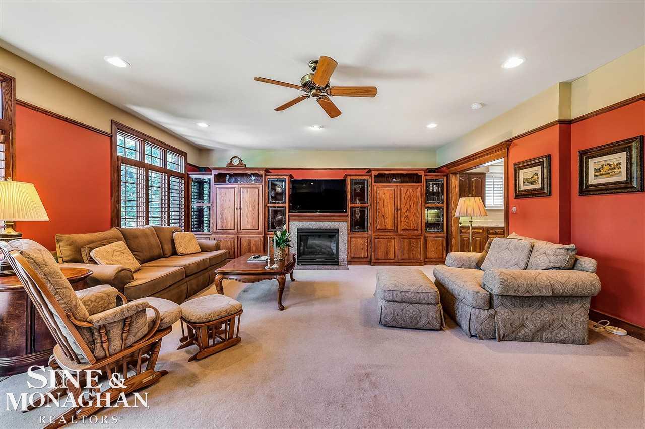 724 Lincoln Road Grosse Pointe, MI 48230 - Photo 12 of 40 50080693-11.JPG