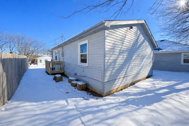 $210,000 | 35330 North Nielsen Drive, Round Lake Beach, IL 60073