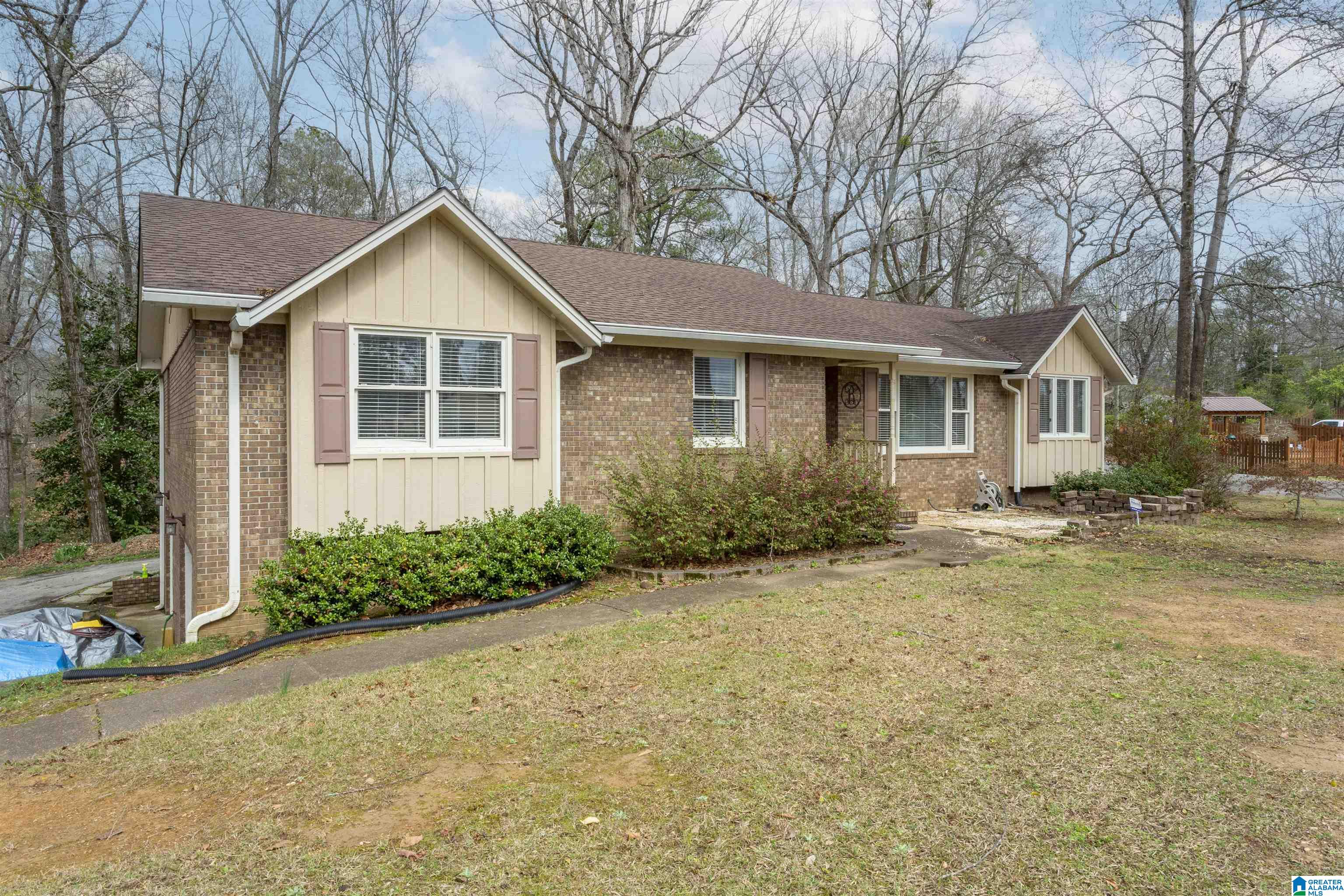 133 Kenilworth Road Bessemer, AL 35023 - Photo 3 of 42