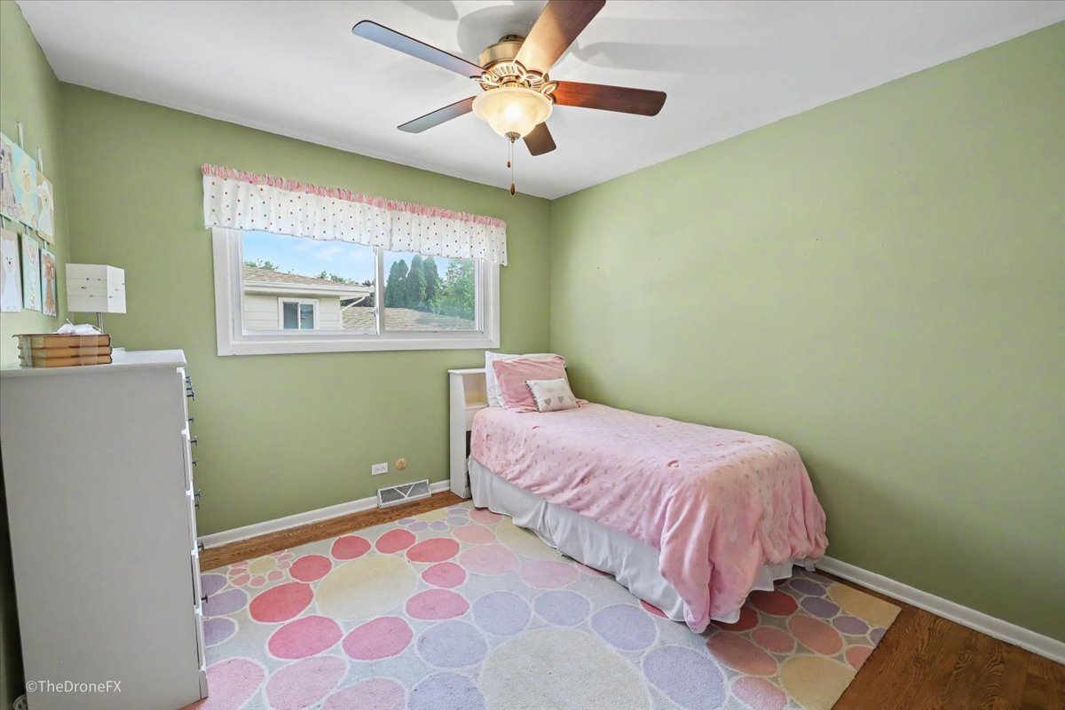 767 North Willow Road Elmhurst, IL 60126 - Photo 19 of 36
