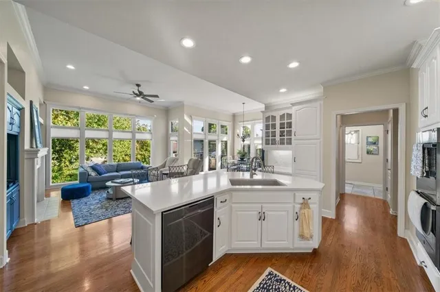 $785,000 | 708 Northeast Lake Point Drive, Lee's Summit, MO 64064