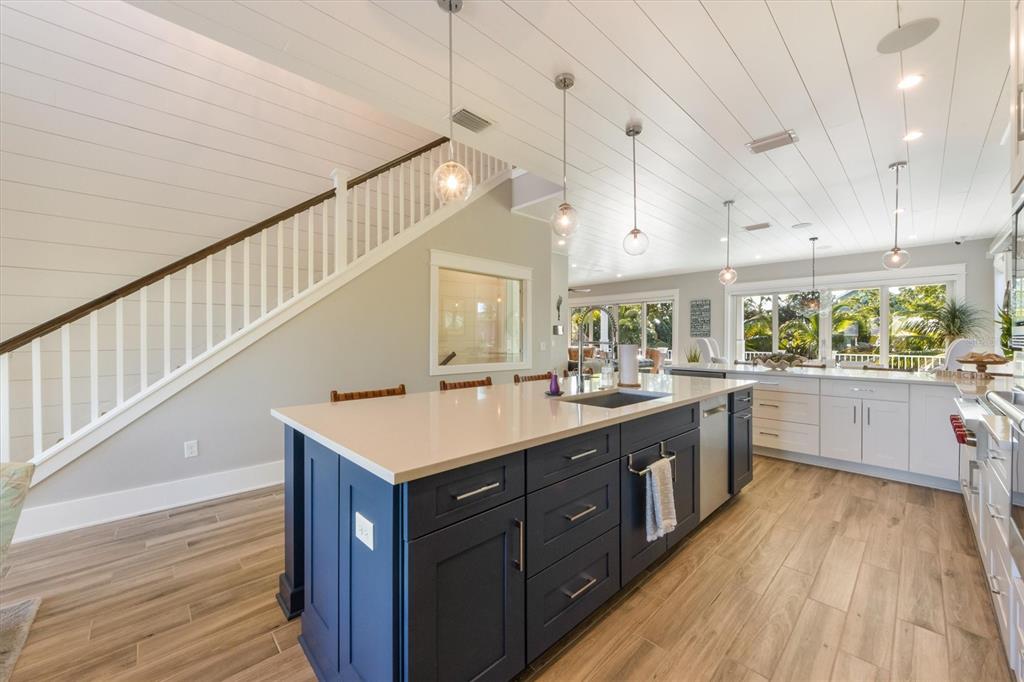 316 Spring Avenue Anna Maria, FL 34216 - Photo 9 of 54 Gallery Image 9