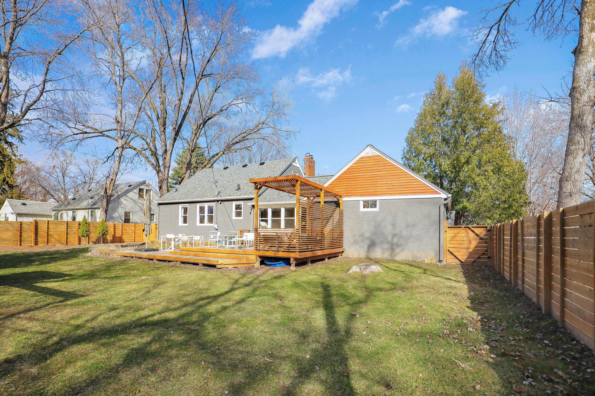 2183 Midlothian Road Roseville, MN 55113 - Photo 35 of 45