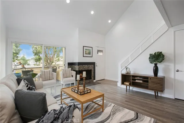 $546,000 | 25712 Le Parc, Unit 40, Lake Forest, CA 92630