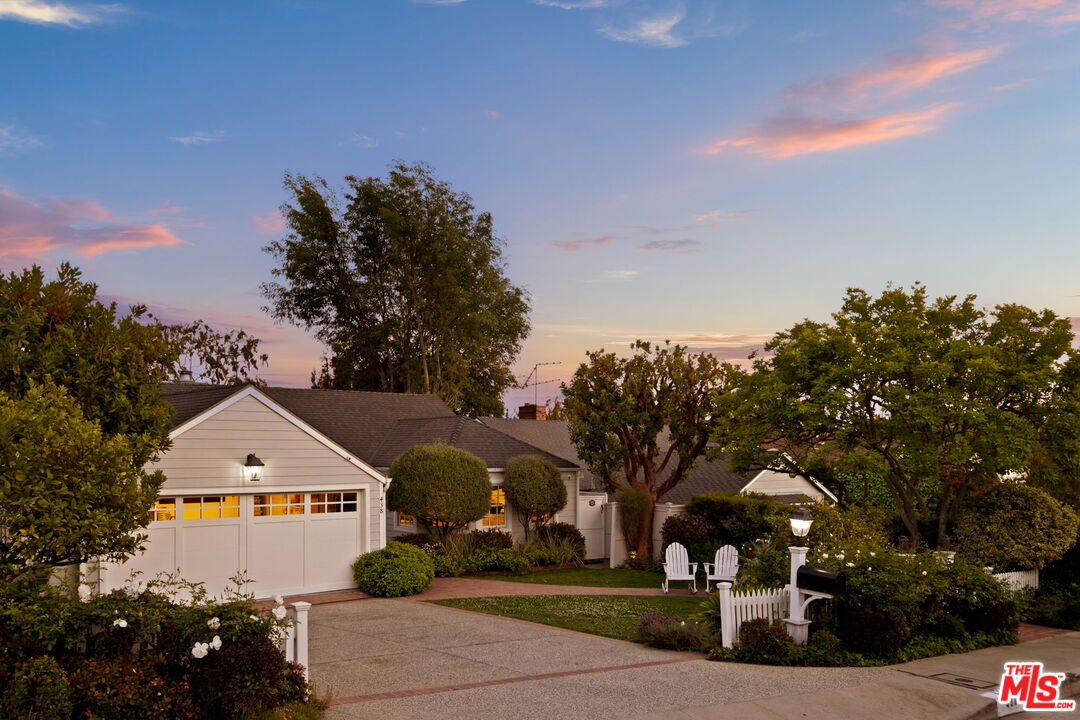 438 North Bonhill Road Los Angeles, CA 90049 - Photo 1 of 30 Gallery Image 1