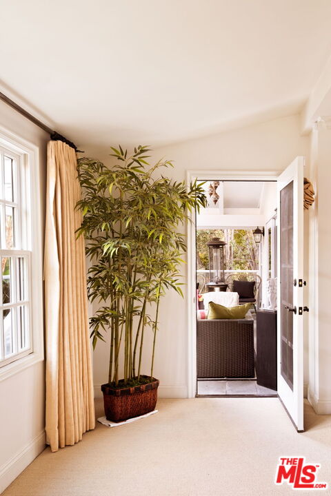 438 North Bonhill Road Los Angeles, CA 90049 - Photo 14 of 30 Gallery Image 14