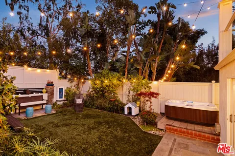 $3,998,000 | 438 North Bonhill Road, Los Angeles, CA 90049